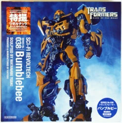 Kaiyodo Sci-Fi Revoltech 038 Transformers Bumblebee Figure