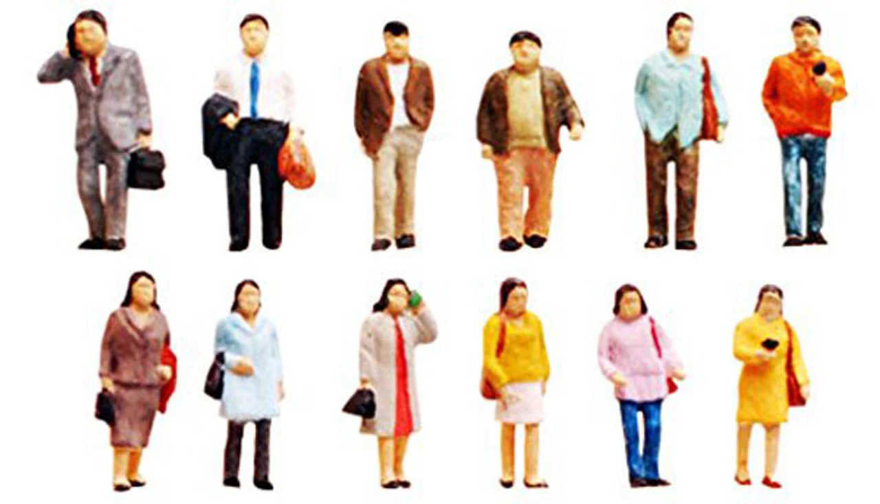 Tomytec (Ningen 116) Model People 'Walking Pedestrians' (N Scale)