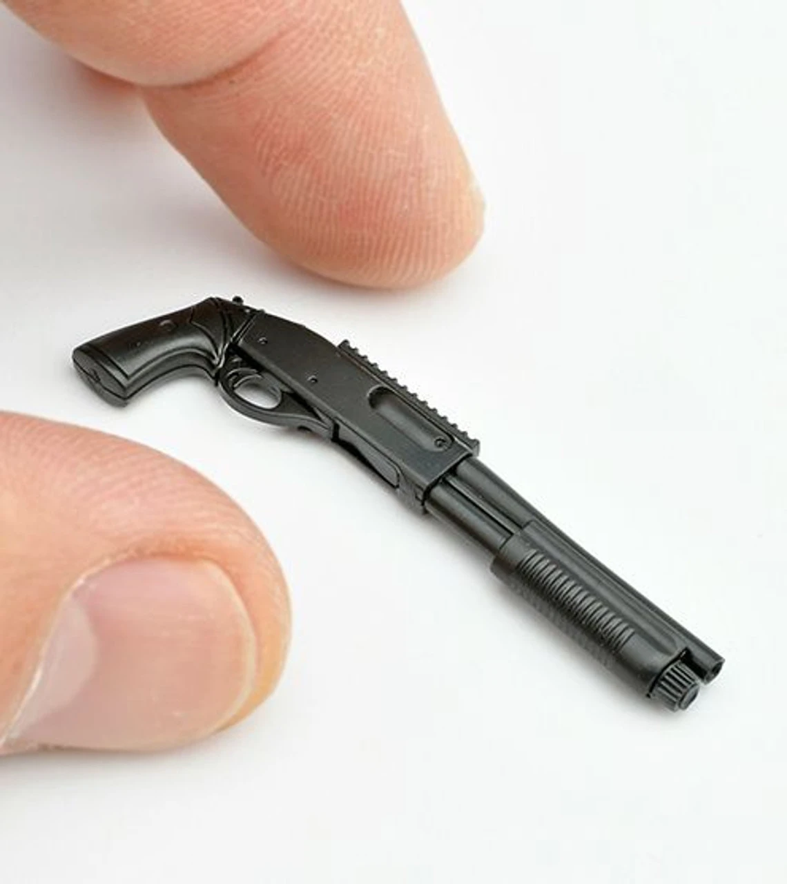 Tomytec Military Series 1/12 Little Armory Resident Evil: Death Island Weapons Type 3 Jill Valentine Plastic Model - Image 6