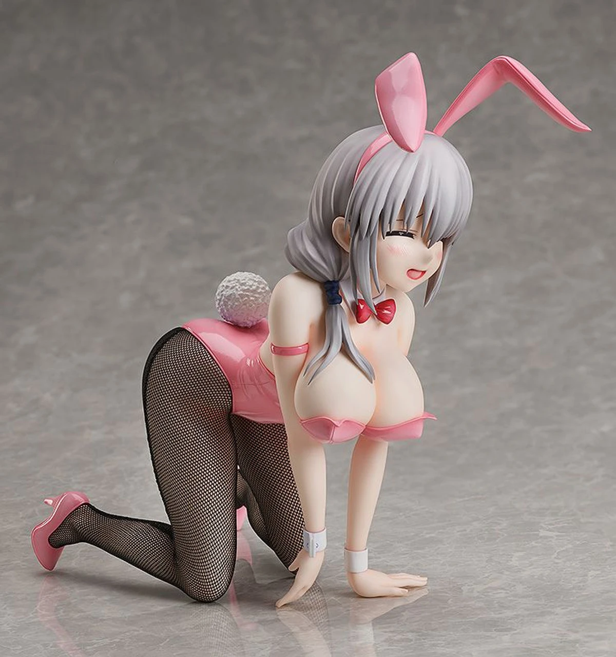 FREEing Tsuki Uzaki: Bunny Ver. 1/4 Figure (Uzaki-chan Wants To Hang Out! ) - Image 9