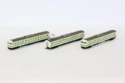 Rokuhan T011-4 JR Series 115-1000 Suburban Train Niigata Color 3 Cars Set (Z Scale)