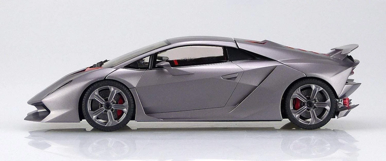 Aoshima The Super Car 1/24 Lamborghini Sesto Elemento '10 Plastic Model - Image 8