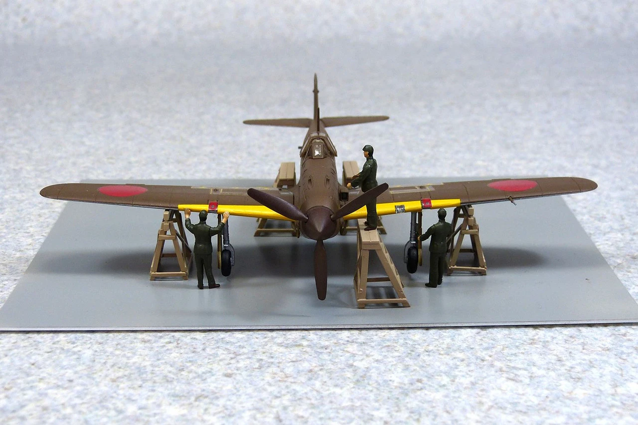 Aoshima 1/72 Kawasaki Type 3 Ki-61-II-Kai Ver.2 Plastic Model - Image 5