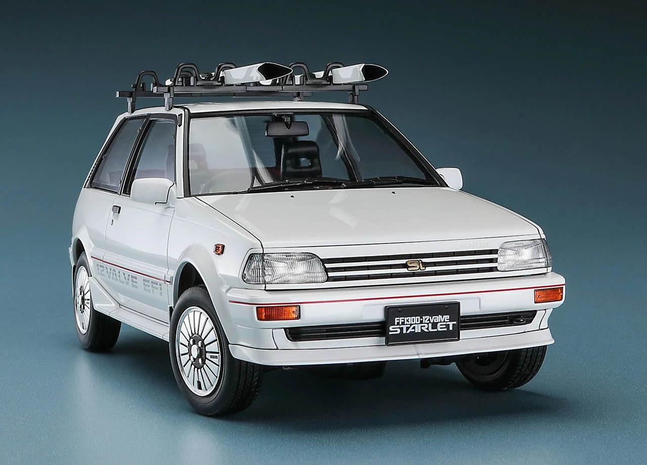 Hasegawa 1/24 Toyota Starlet EP71 Si White Limited (3door) Ski Equipment Ver. Plastic Model - Image 3