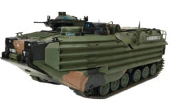 Doyusha 402504 J.G.S.D.F. AAV7A1 RAM/RS W/ EAAK 1/35 Scale Plastic Kit